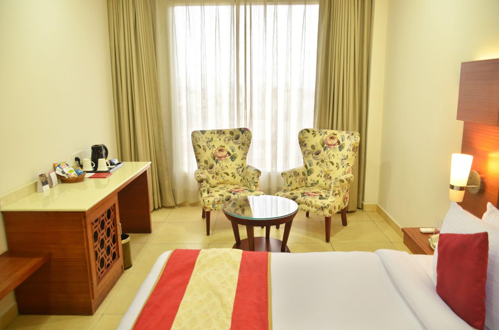Mint Hotel Premia Chandigarh, Zirakpur Bagian luar foto