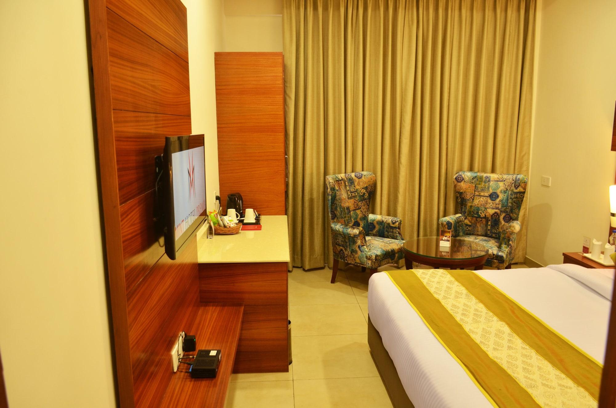 Mint Hotel Premia Chandigarh, Zirakpur Bagian luar foto