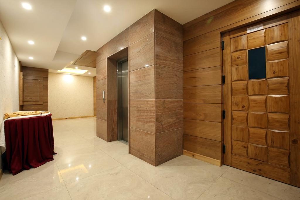 Mint Hotel Premia Chandigarh, Zirakpur Bagian luar foto